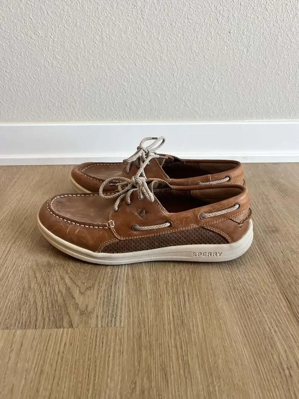 Sperry Top-Sider, Gamefish 3-Eye Boat Shoes,Tan, Men's Size 10,Preppy,Old Money